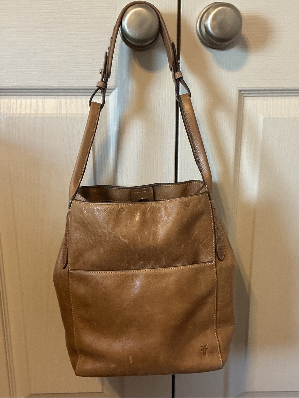 FRYE DISTRESSED LEATHER BUCKET BAG